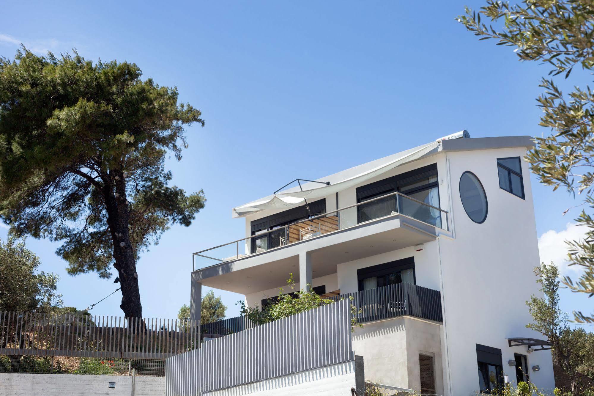 Entechnos Living Aparthotel Megali Ammos  Exterior photo