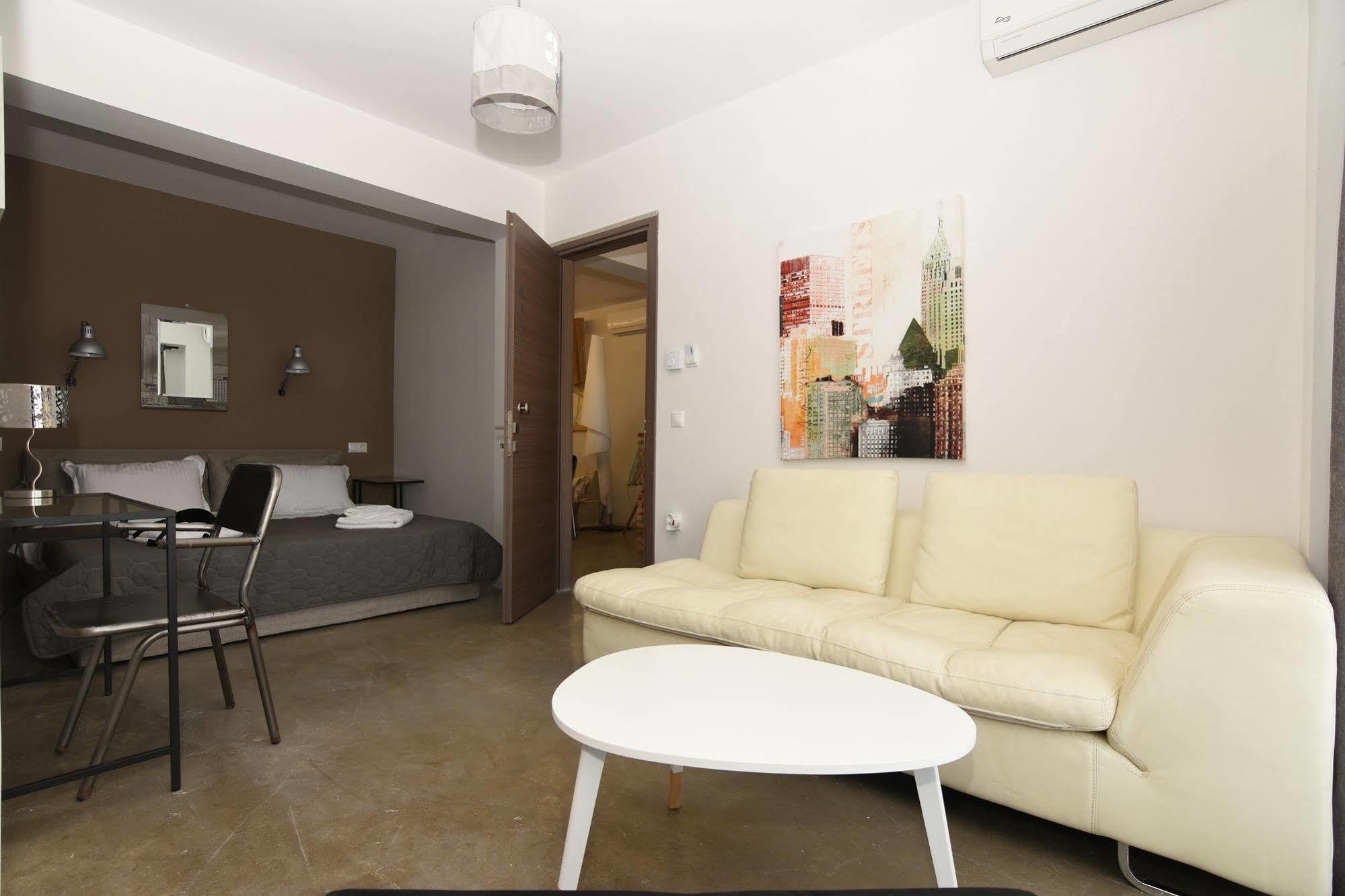 Entechnos Living Aparthotel Megali Ammos  Exterior photo