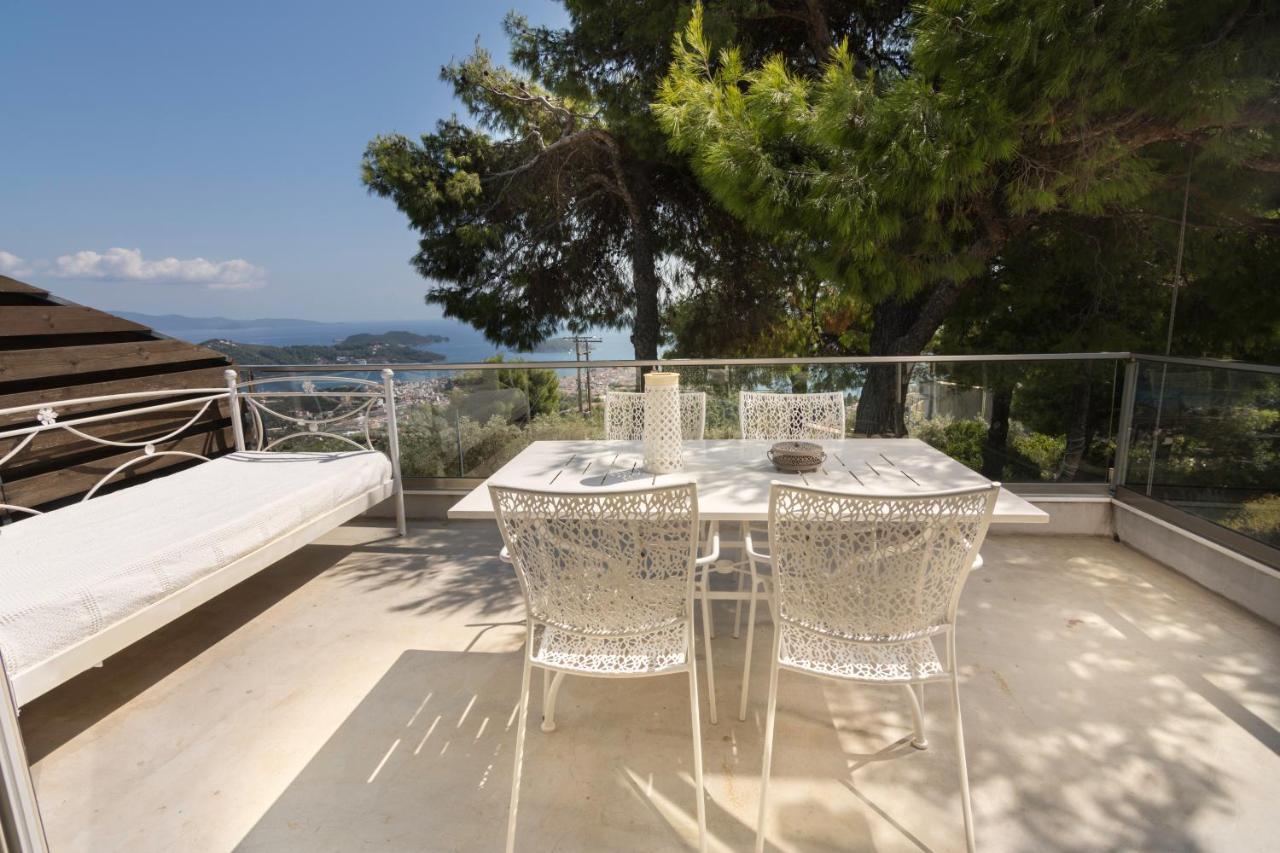 Entechnos Living Aparthotel Megali Ammos  Exterior photo