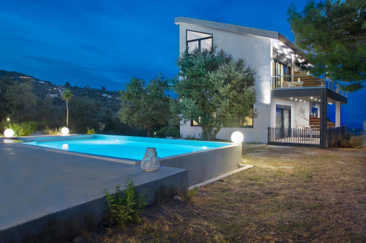Entechnos Living Aparthotel Megali Ammos  Exterior photo